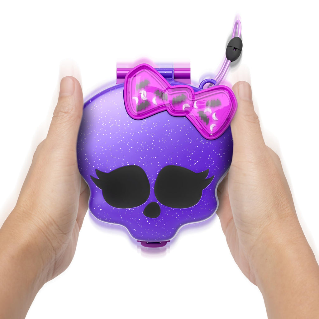 Monster High Playset with 3 Micro Dolls & 10 Accessories M986